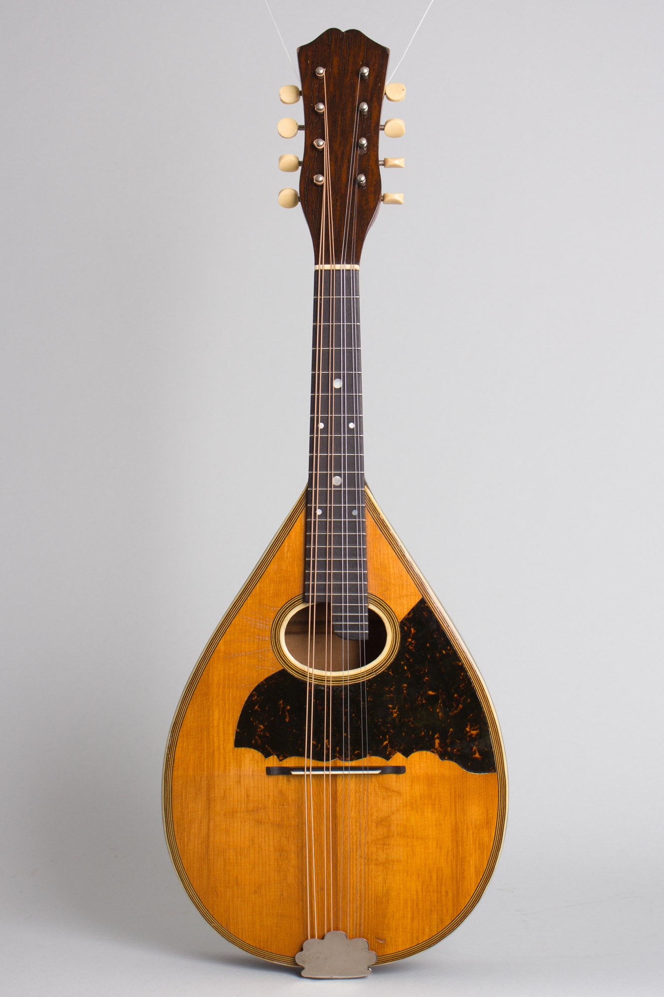 Larson Brothers Maurer Flat Back, Bent Top Mandolin (1917)