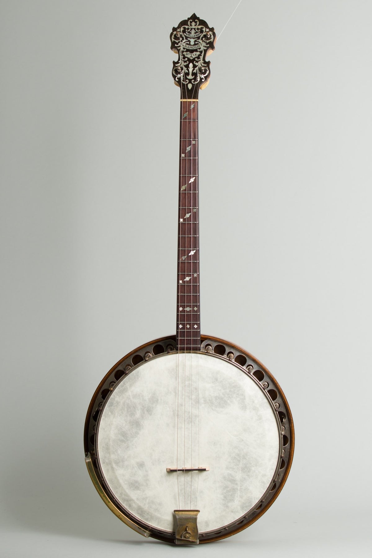 Paramount Style A Tenor Banjo (1924)