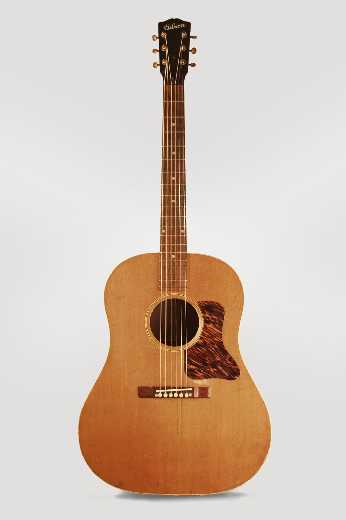Gibson J-35 Flat Top Acoustic Guitar (1941)