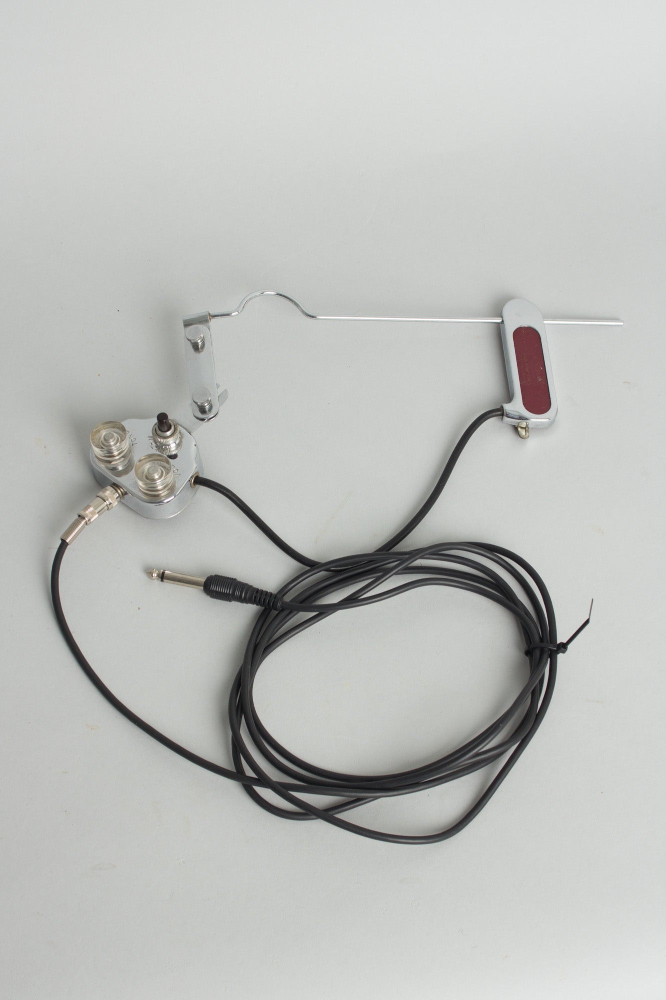 DeArmond Rhythm Chief Archtop Guitar Pickup (1950's)