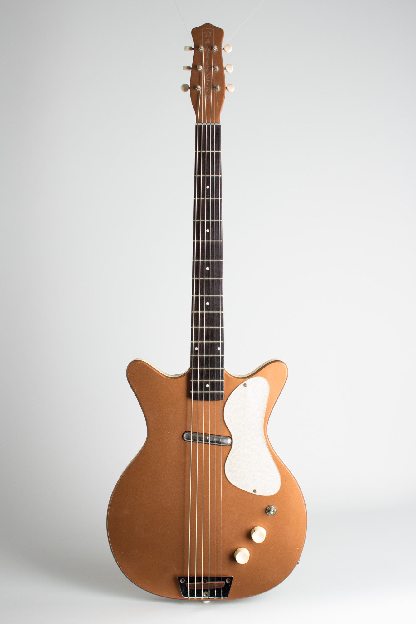 Danelectro Standard Shorthorn Model 3612 Electric 6-String Bass Guitar (1958)