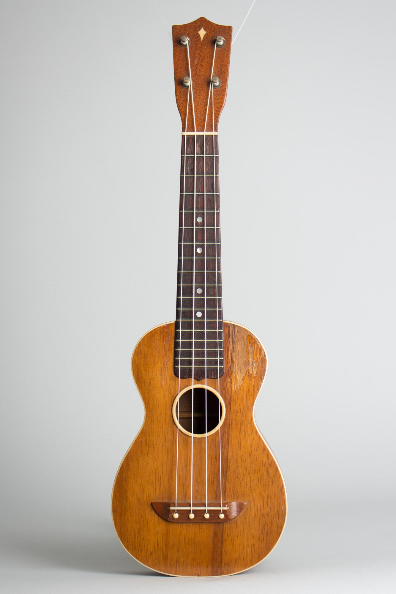 Washburn Style U-C Soprano Ukulele (1924)
