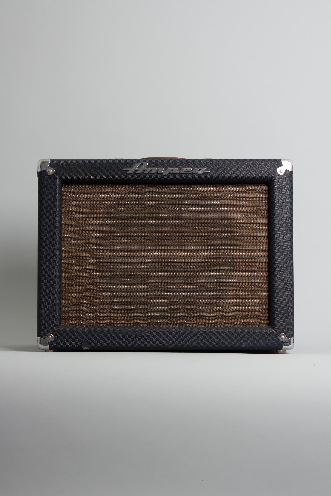 Ampeg Jet Model J-12-D Tube Amplifier (1966)