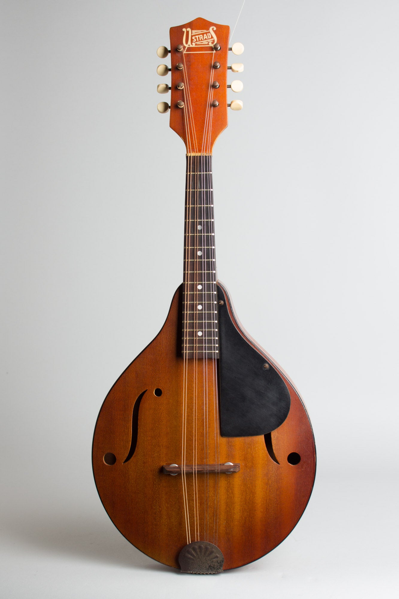 Stradolin Arch Top Mandolin (1950)