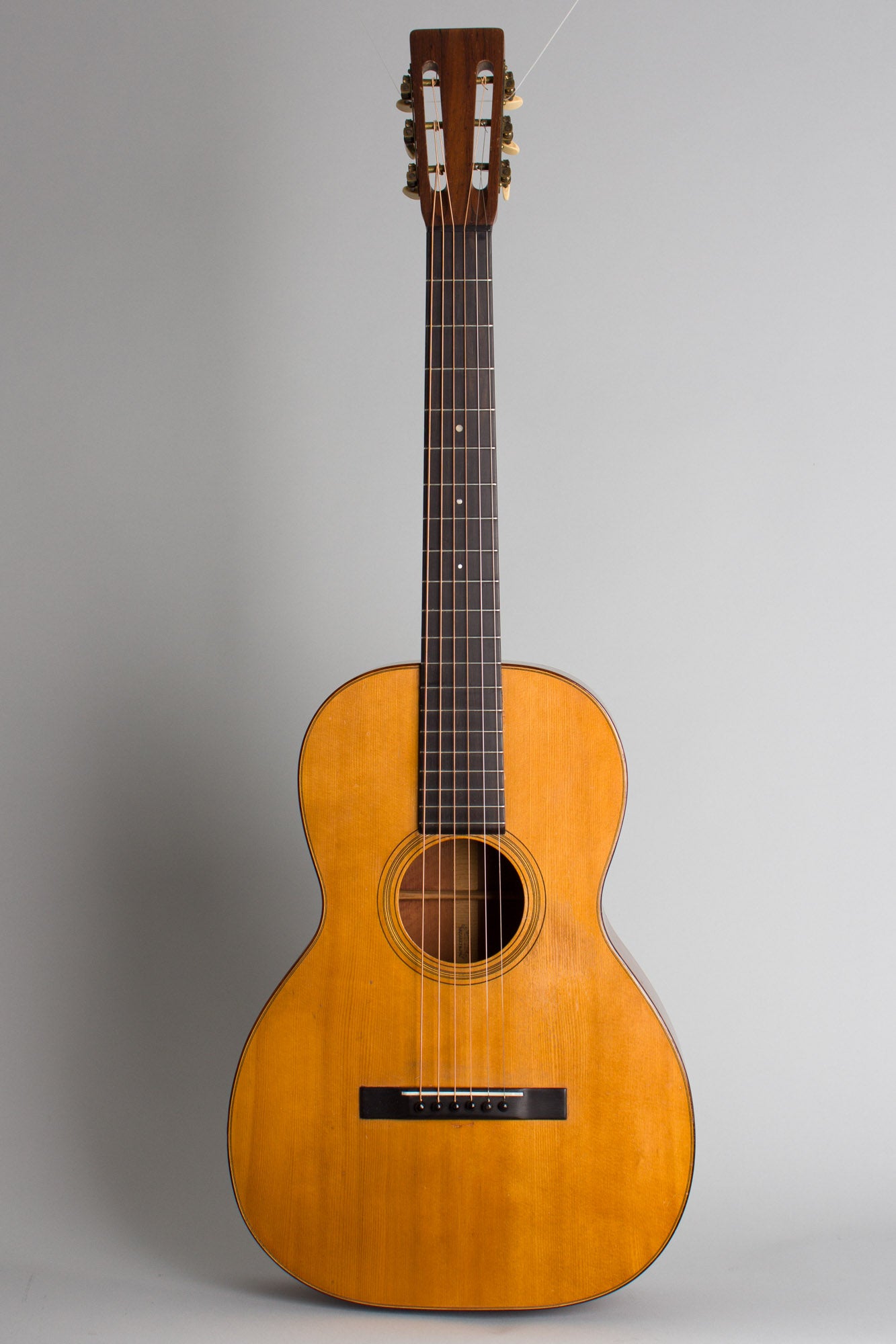 C. F. Martin 0-18 Flat Top Acoustic Guitar (1926)