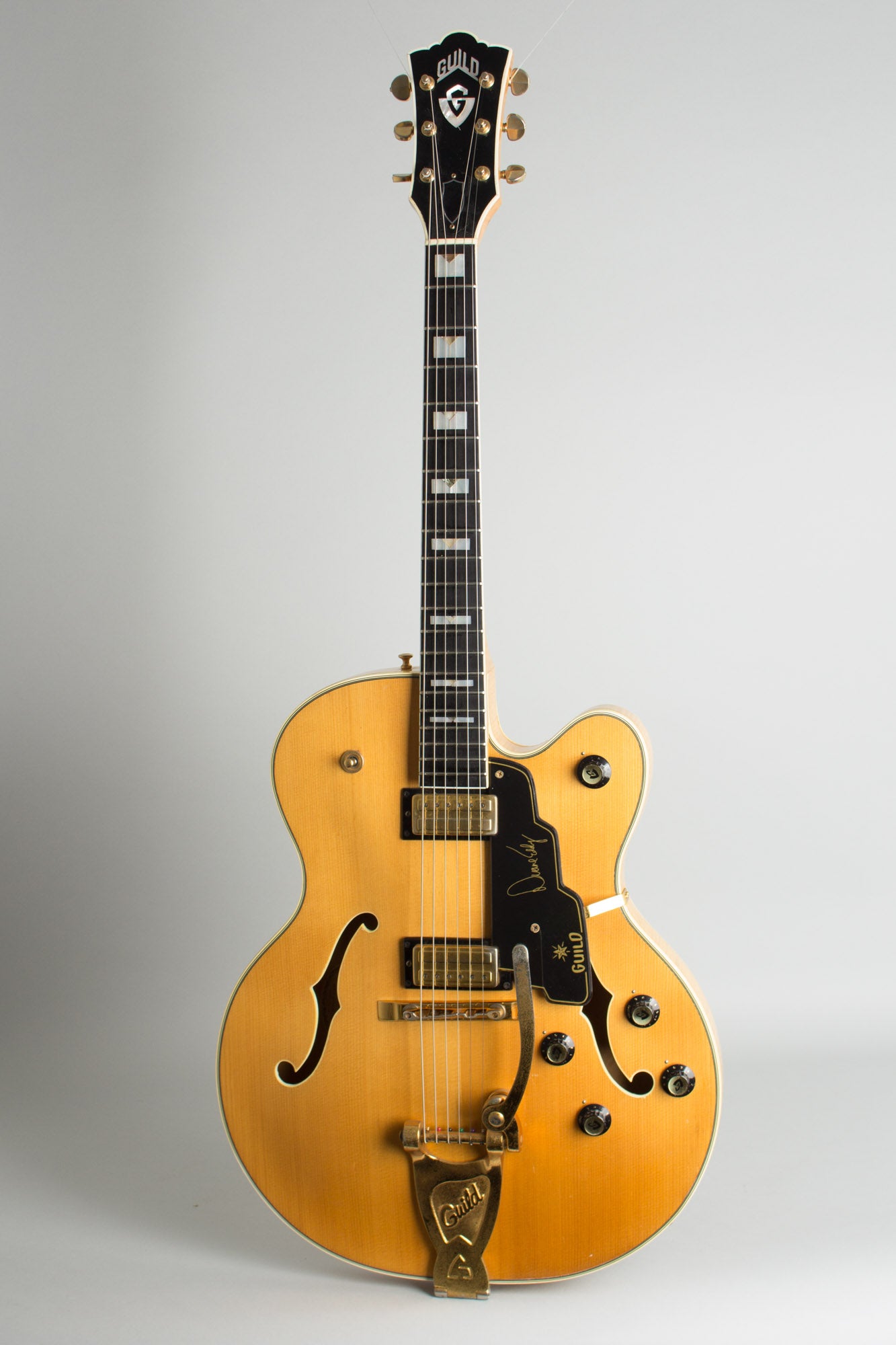 Guild Duane Eddy DE-500 Thinline Hollow Body Electric Guitar (1967)