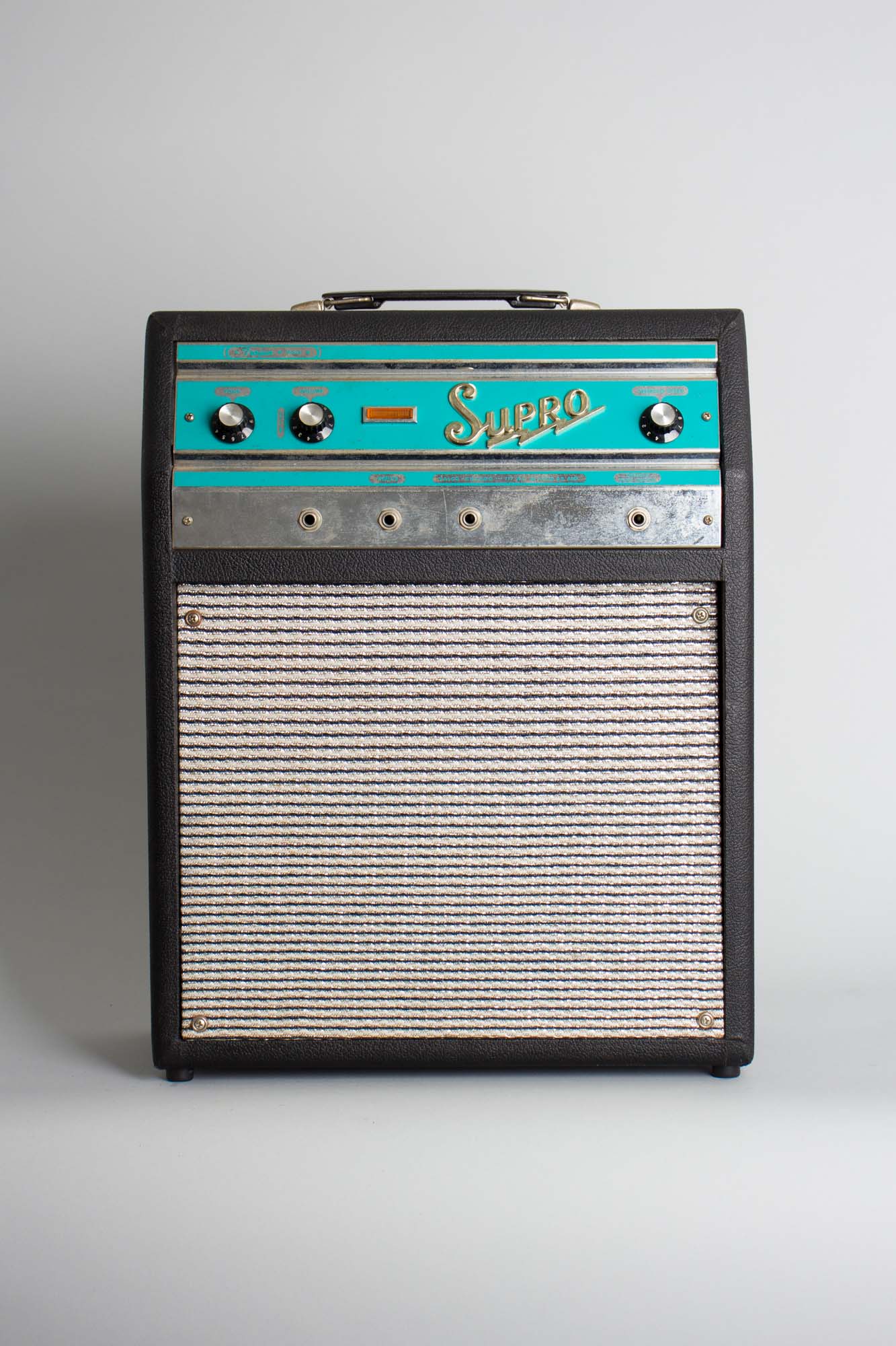 Supro Trojan Model S6616 Tube Amplifier (1966)