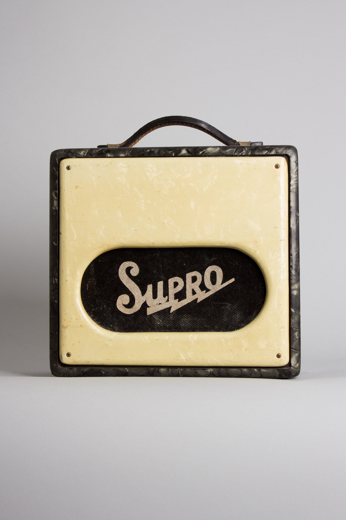Supro Super Model 1606 Tube Amplifier (1958)