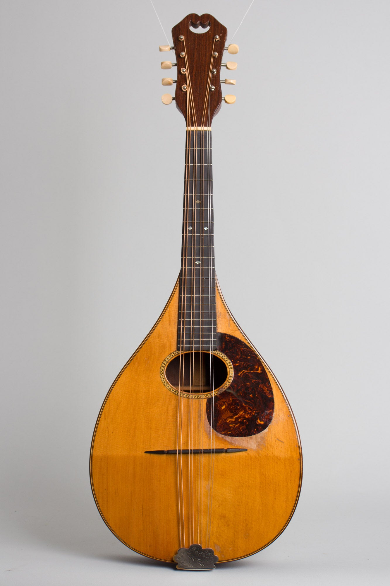 C. F. Martin Style B Flat back, bent top Mandola (1931)
