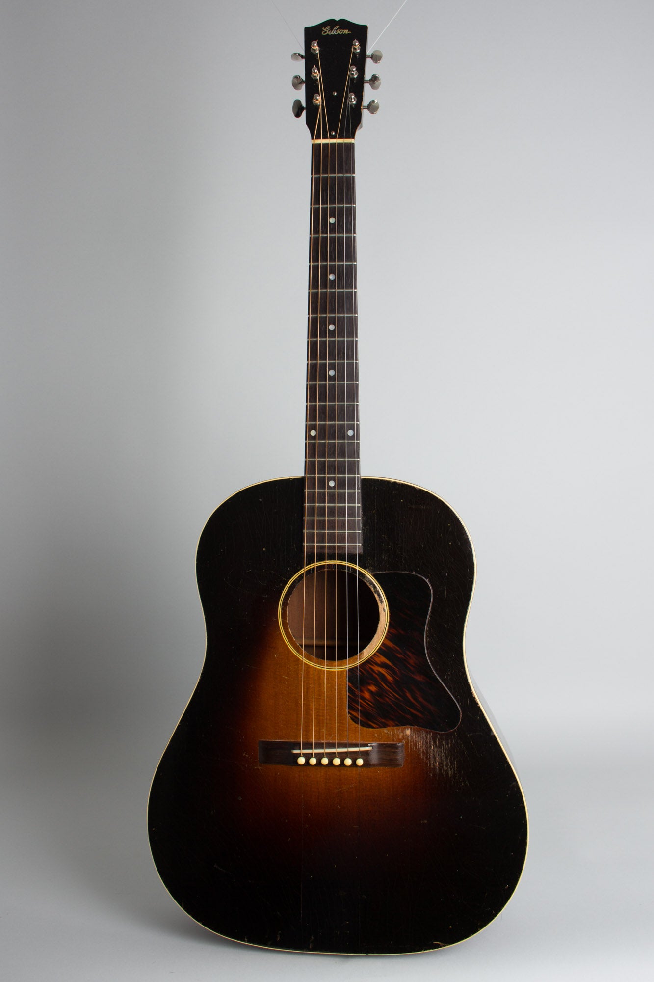 Gibson Jumbo Flat Top Acoustic Guitar (1934)