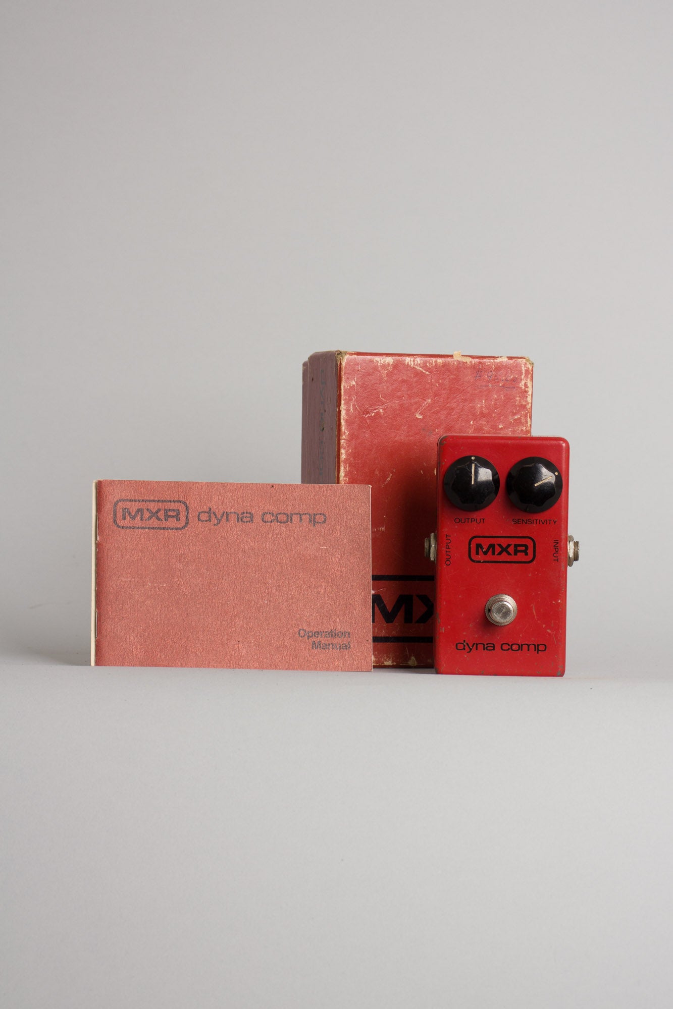 MXR Dyna Comp Compressor Effect (1980) – RetroFret