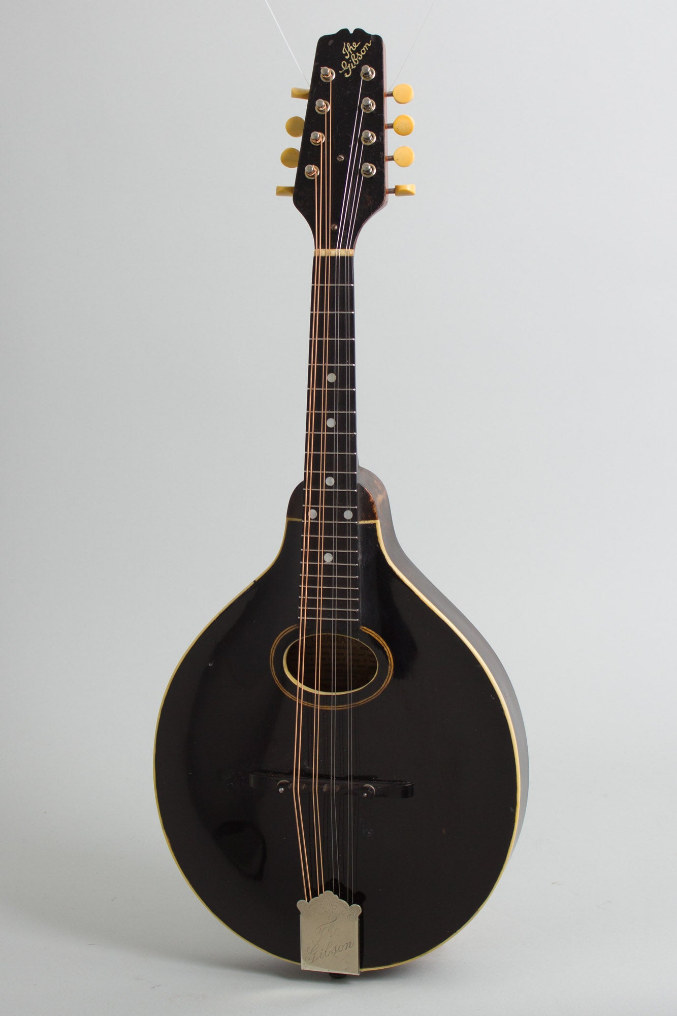 Gibson Style A Snakehead Carved Top Mandolin (1925)