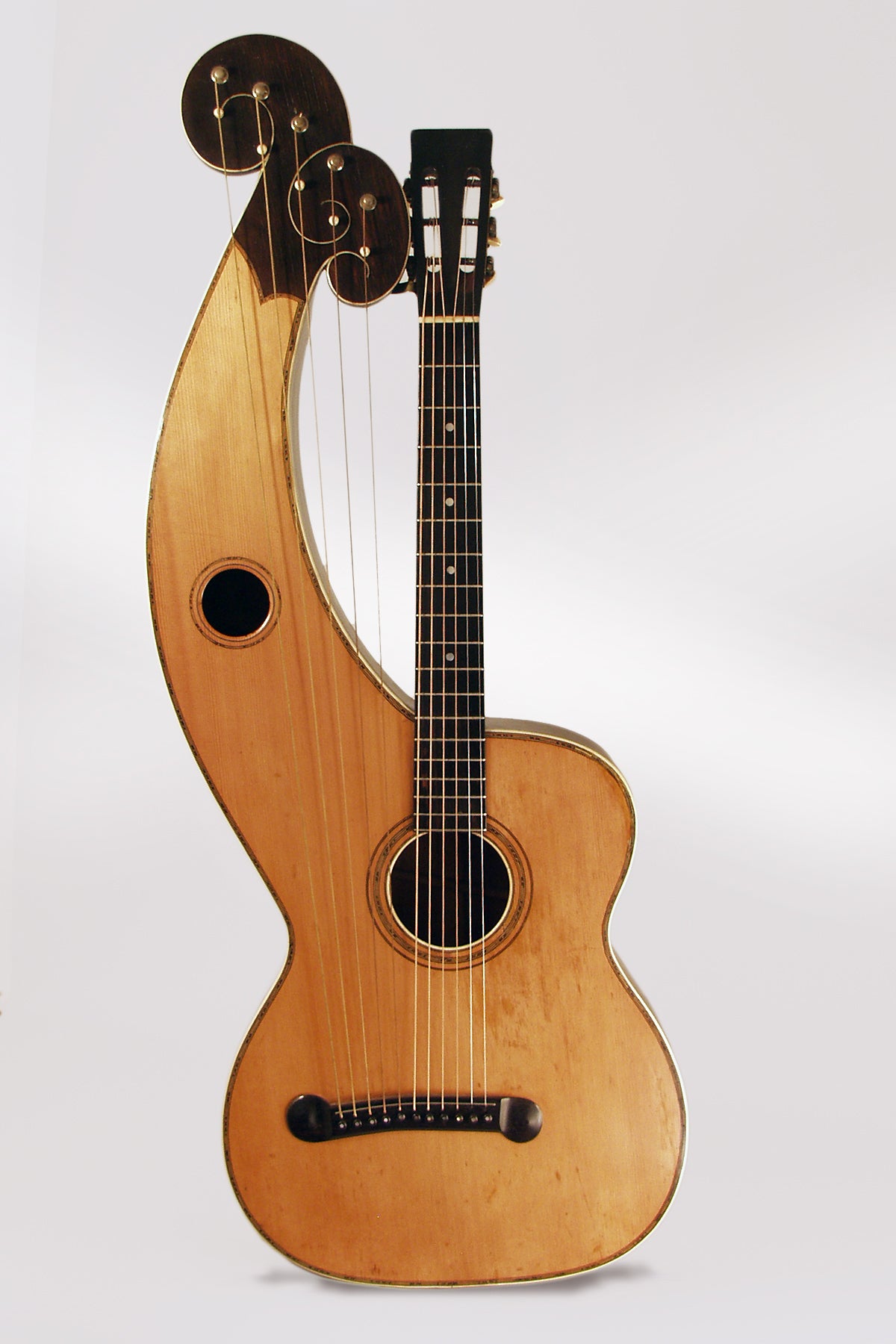 Larson Brothers Dyer Symphony Style 5 Harp Guitar (1910)