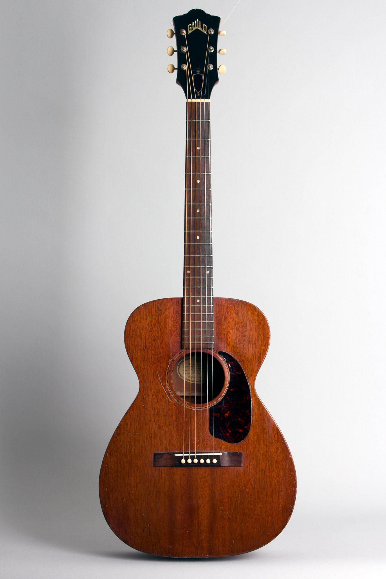 Guild M-20 Flat Top Acoustic Guitar (1965)