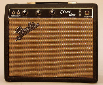 Fender Champ AA764 Tube Guitar Amplifier (1965)