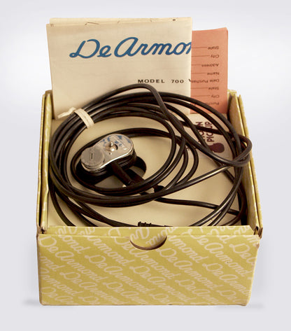 DeArmond Model 700 Violin Contact Pickup (1970's)