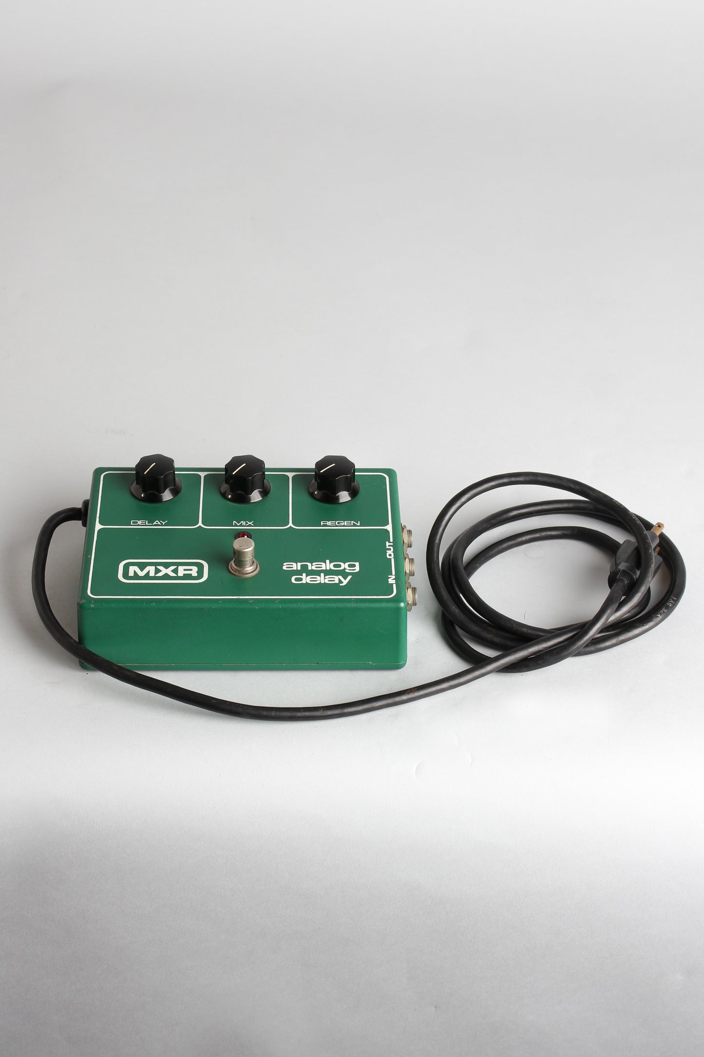 MXR Analog Delay Analog Delay Effect (1981)