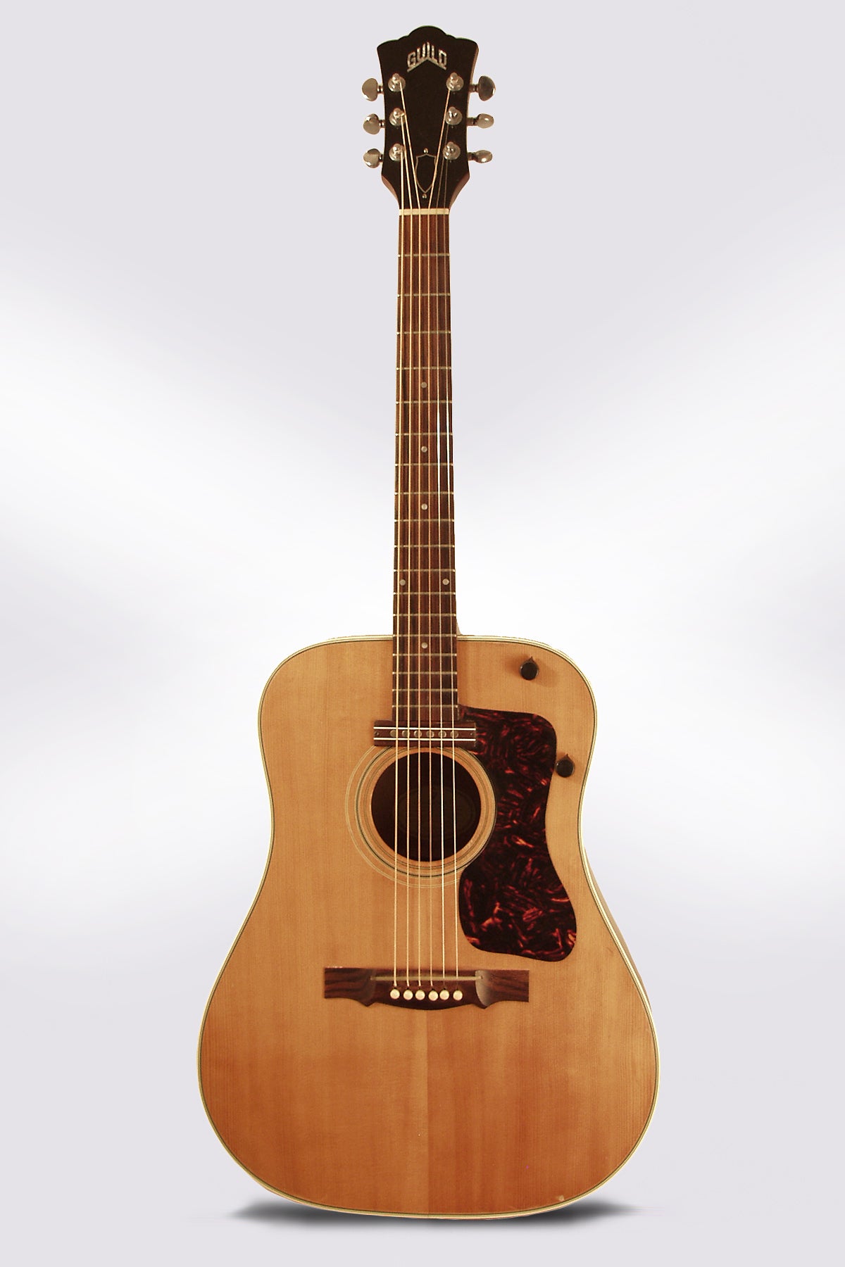 Guild D-40 Special Flat Top Acoustic-Electric Guitar (1967)