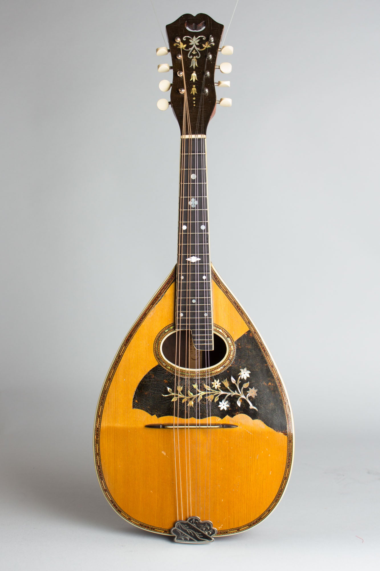 Larson Brothers Stahl Flat Back, Bent Top Mandolin (1917)