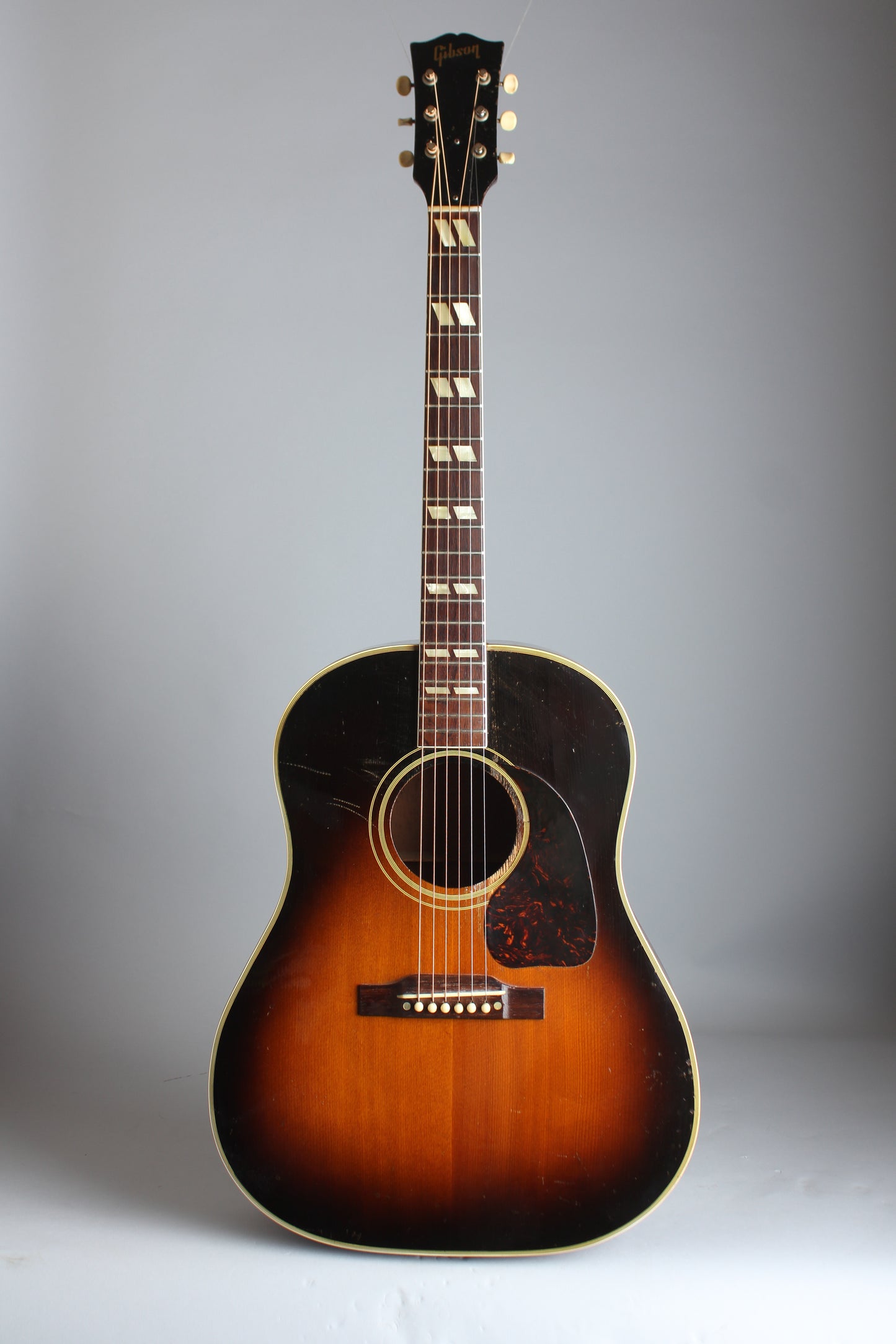 Gibson SJ Southern Jumbo Flat Top Acoustic Guitar (1948)
