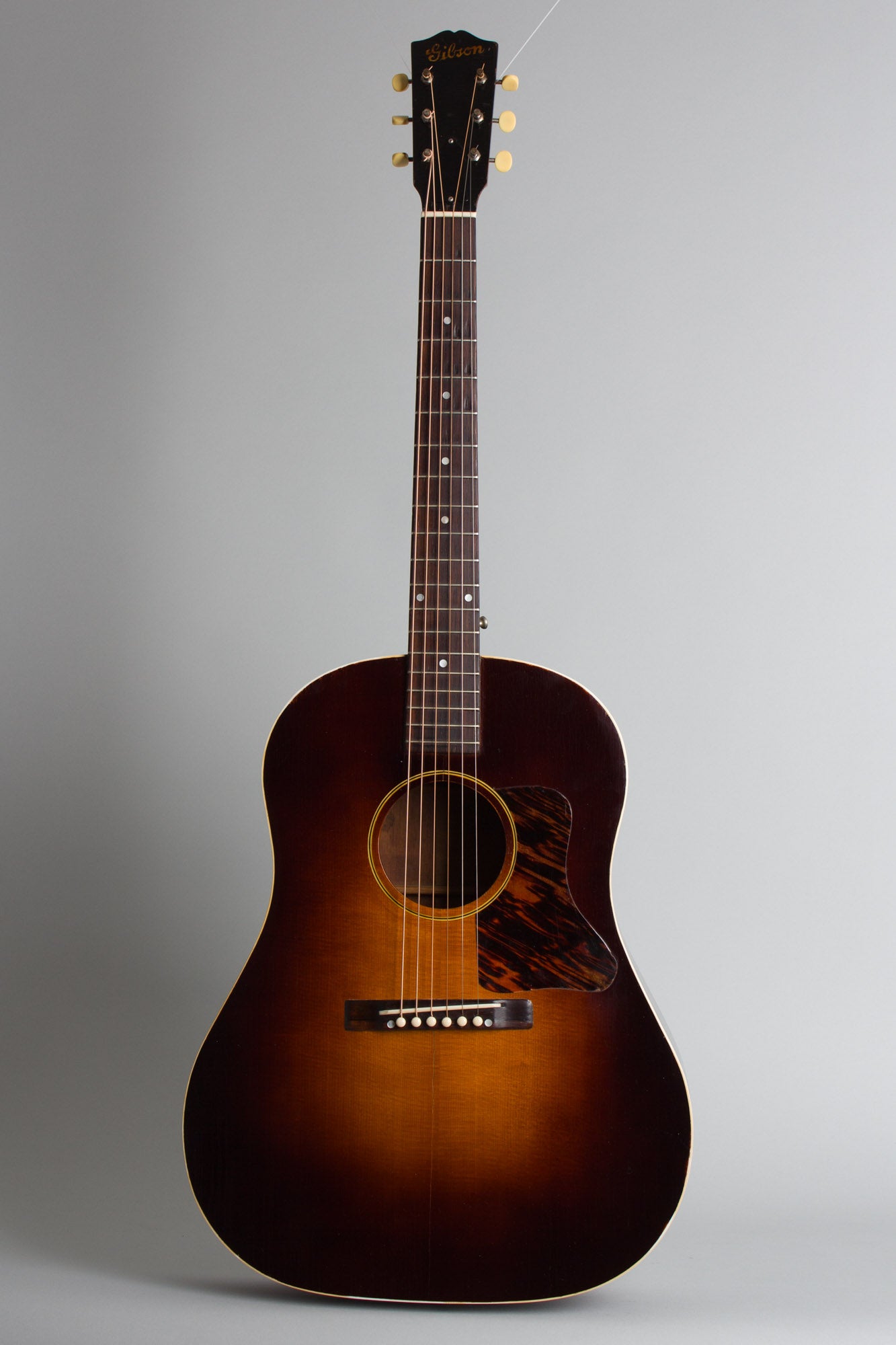 Gibson Jumbo 35/Trojan Flat Top Acoustic Guitar (1936)