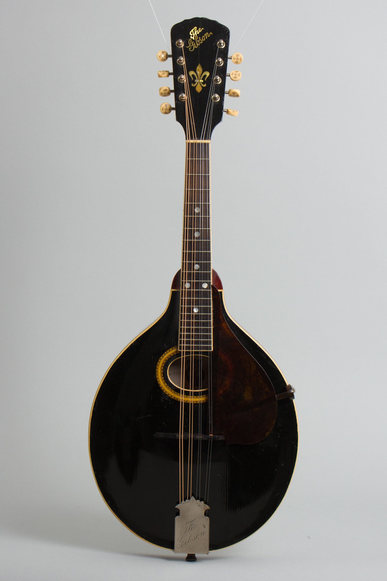 Gibson A-4 Carved Top Mandolin (1909)
