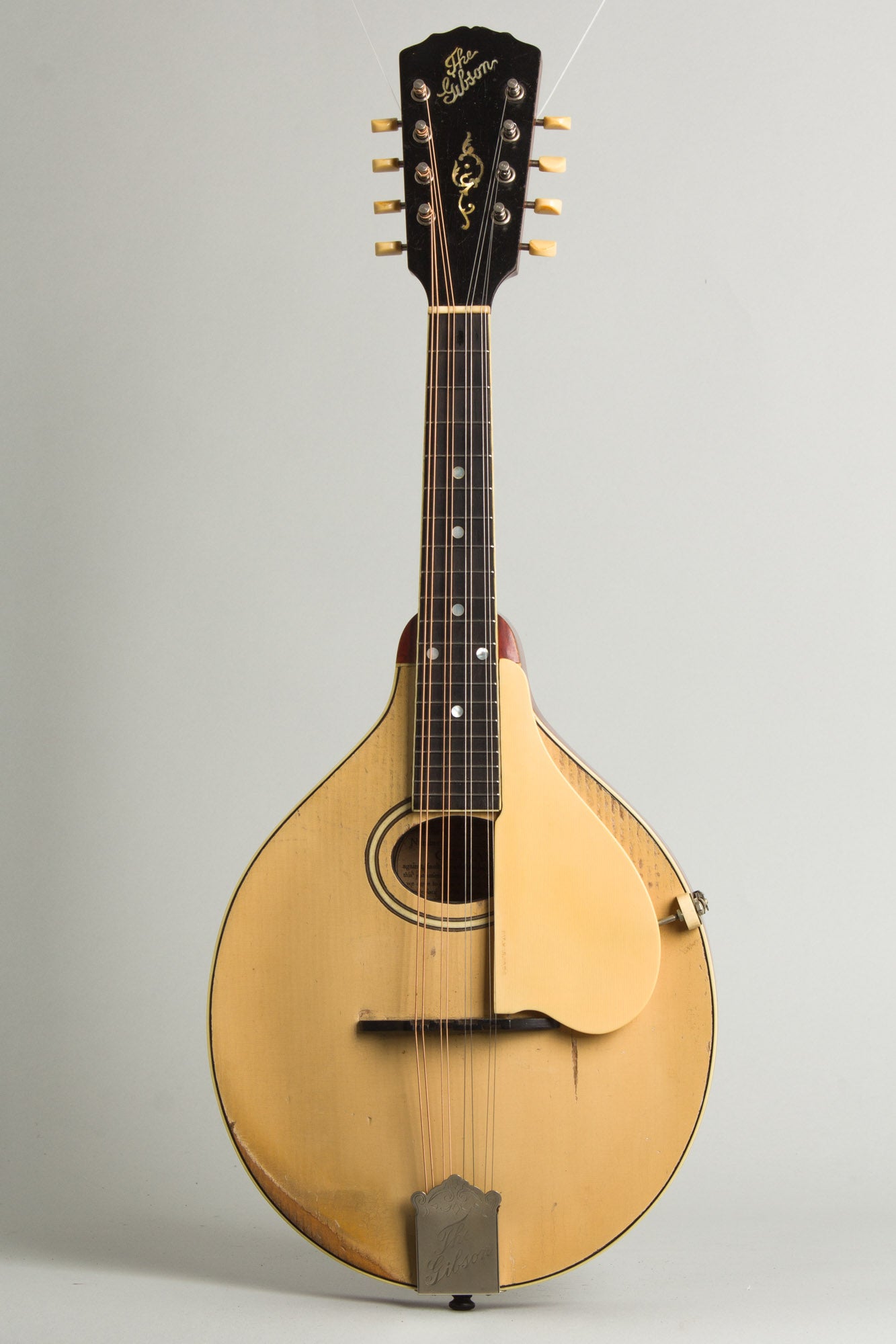 Gibson Style A-3 Carved Top Mandolin (1918)