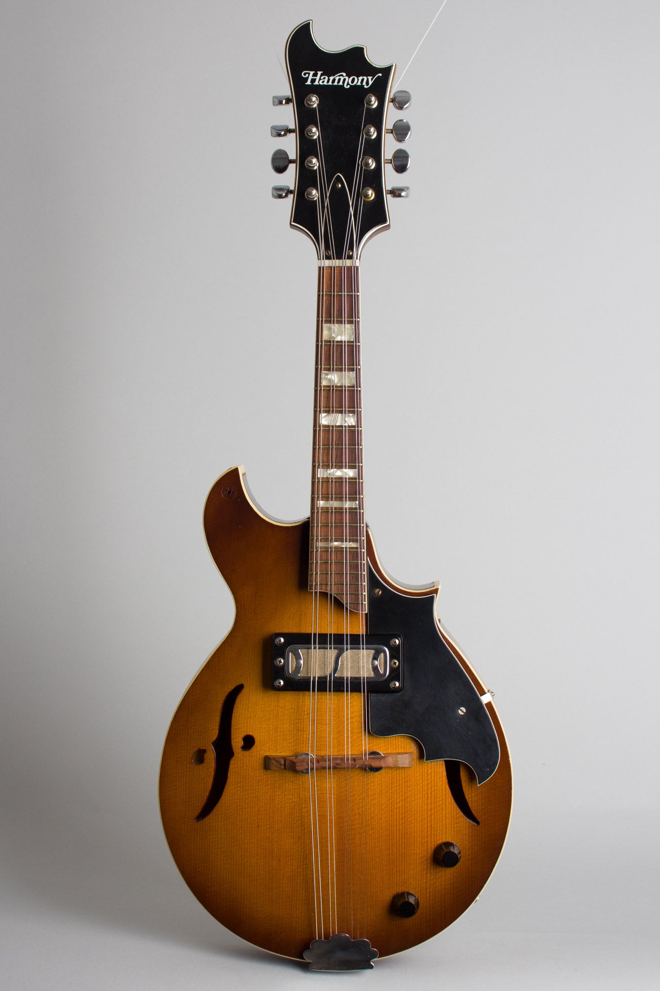 Harmony H-835 Hollow Body Electric Mandolin (1973)