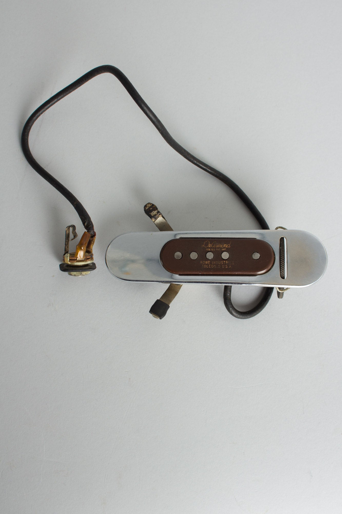 DeArmond Model RH-C Acoustic Guitar Magnetic Pickup (1950)