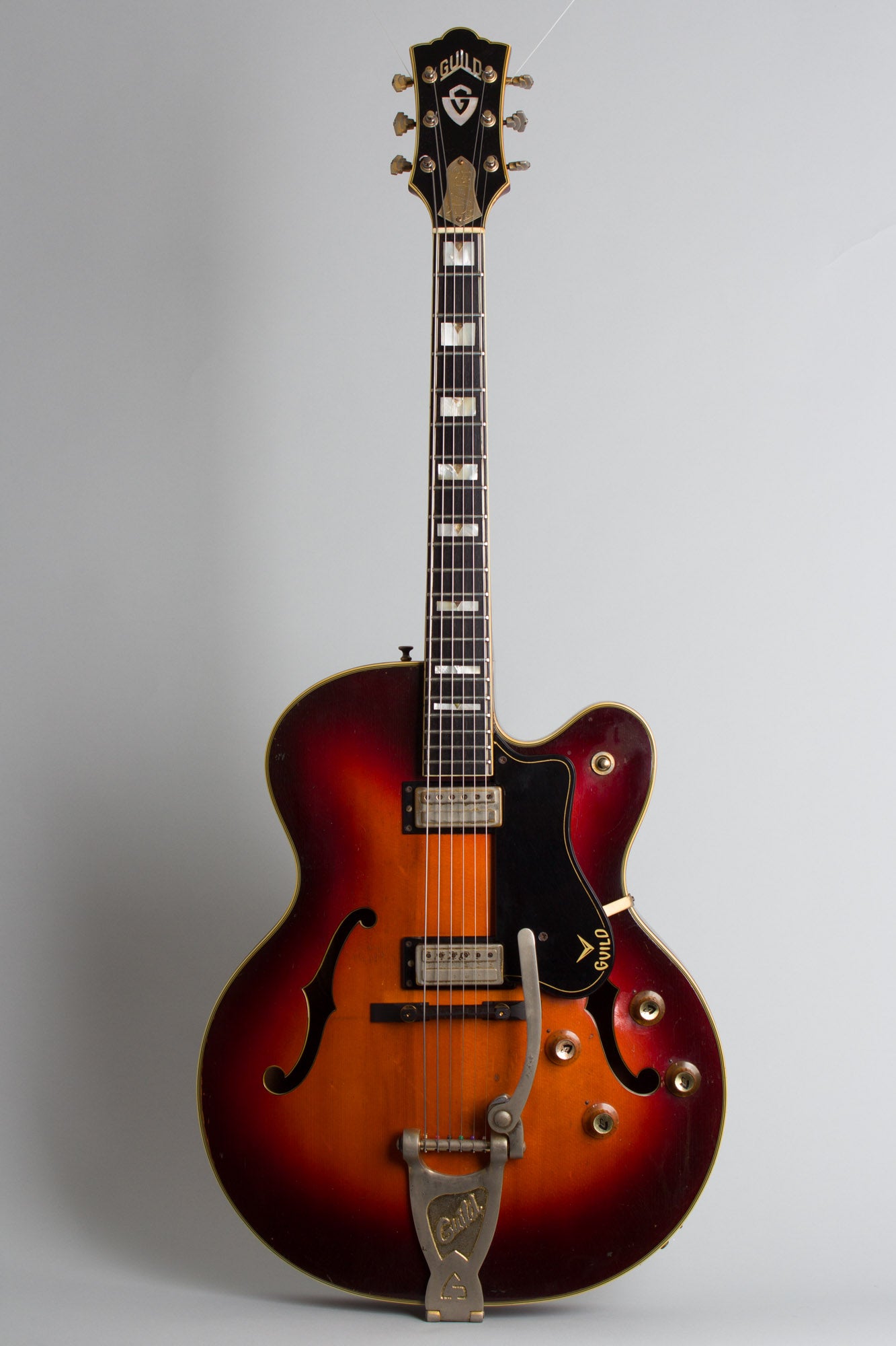 Guild X-500 Stuart Arch Top Hollow Body Electric Guitar (1964)