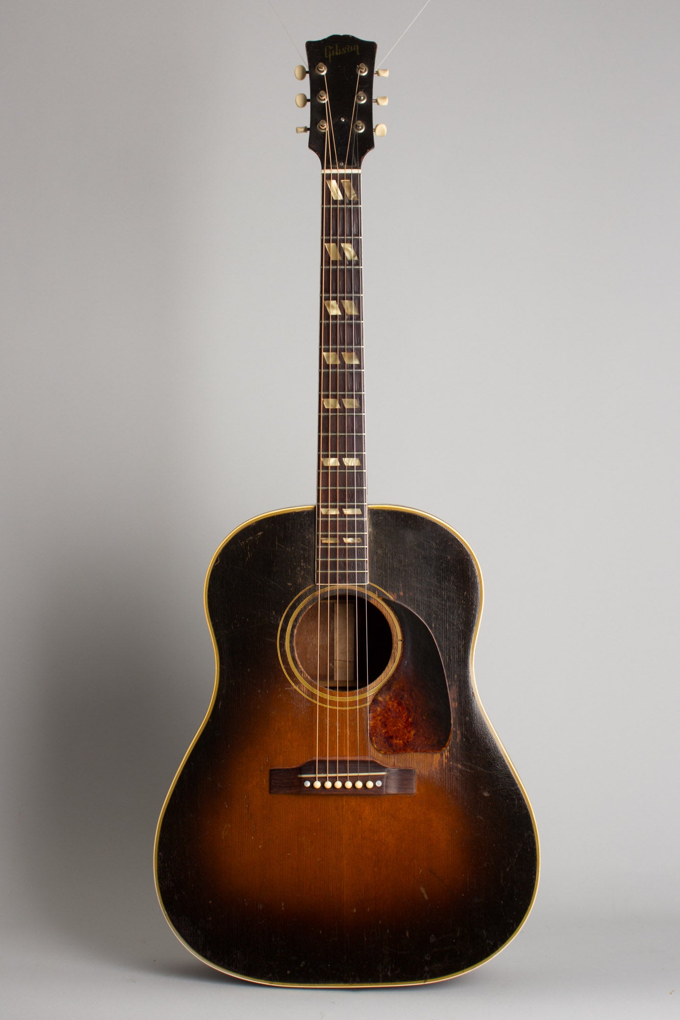 Gibson SJ Southern Jumbo Flat Top Acoustic Guitar (1952)