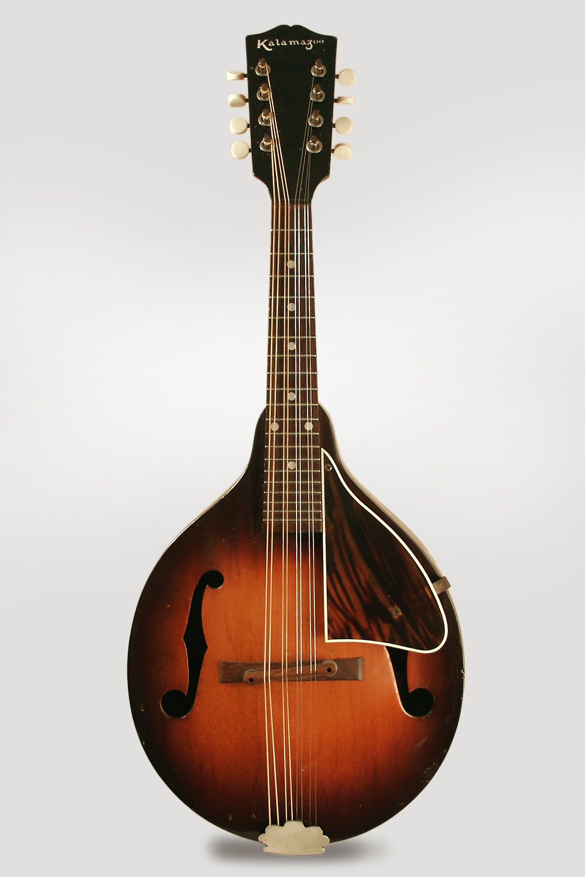 Kalamazoo KM-12 Arch Top Mandolin (1942)
