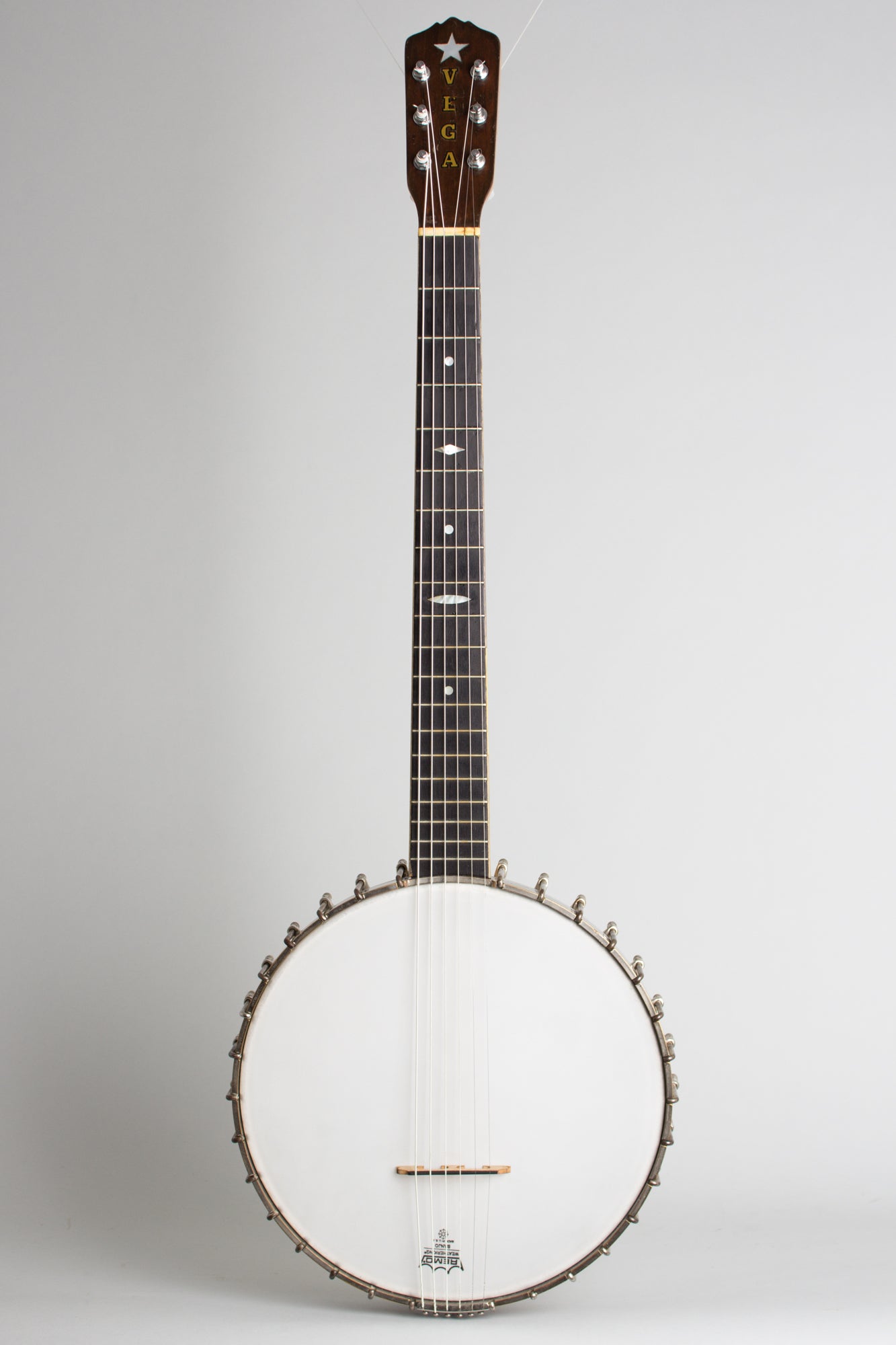 Vega Tu-Ba-Phone Guitar Banjo (1927)