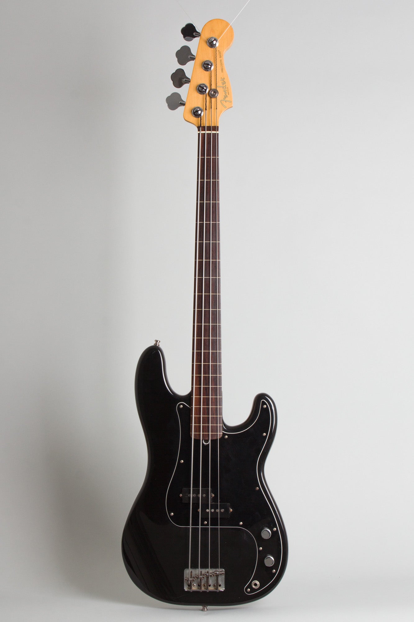 Fender Precision Bass American Standard Fretless Solid Body Electric Bass Guitar (1995)