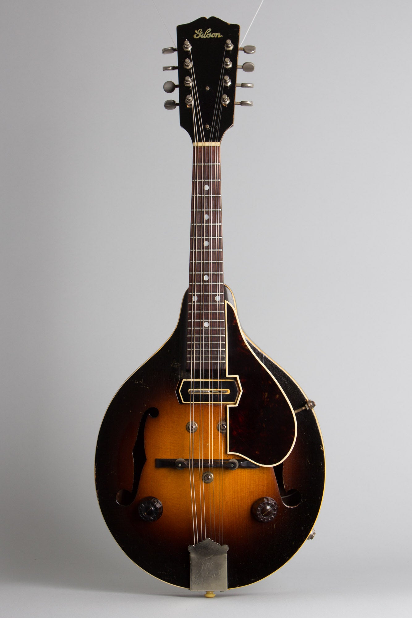 Gibson EM-150 Hollow Body Electric Mandolin (1939)