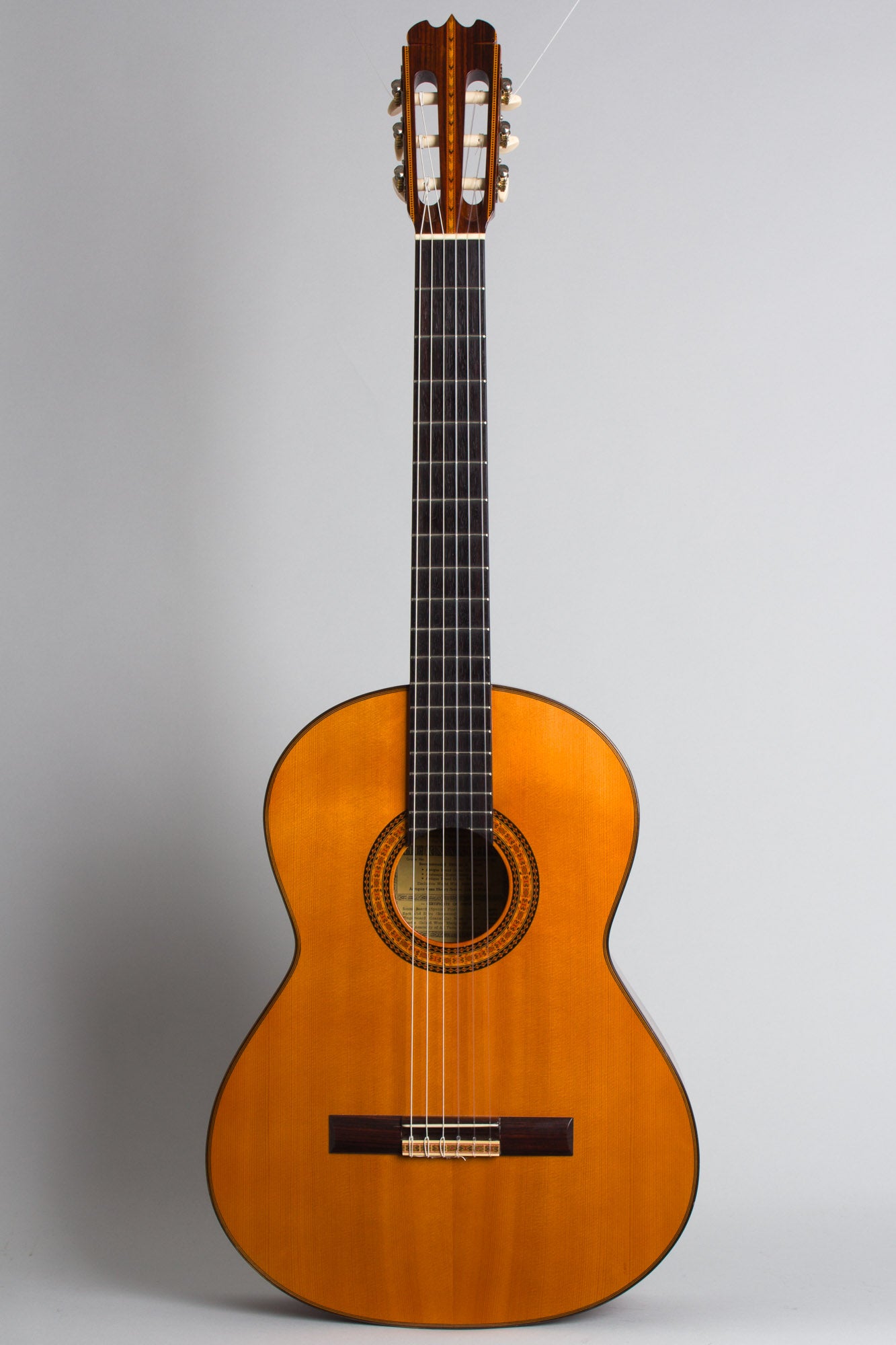 Hernandis Grade #2 Classical Guitar (1973)