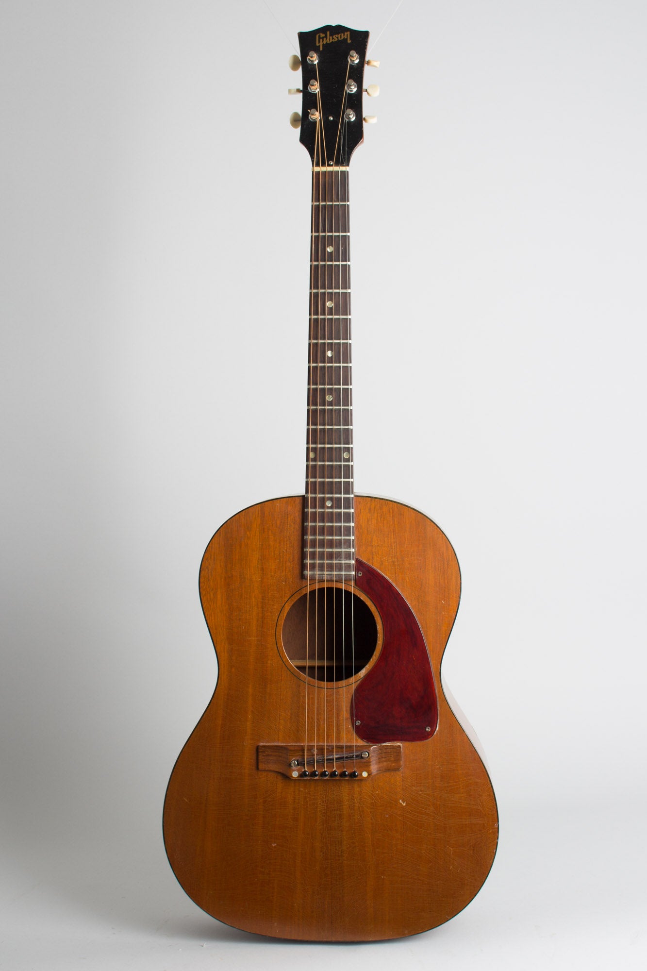 Gibson LG-0 Flat Top Acoustic Guitar (1968)