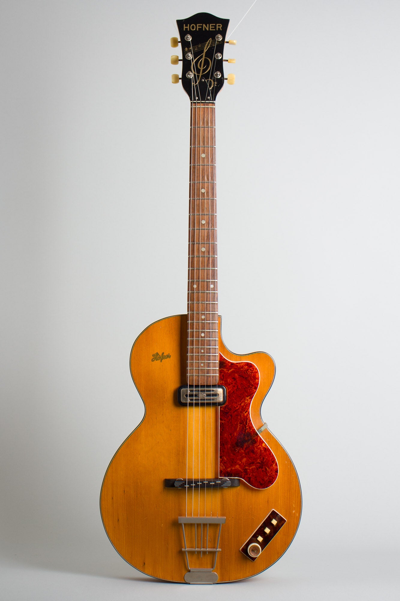 Hofner Club 40 Arch Top Hollow Body Electric Guitar (1960)