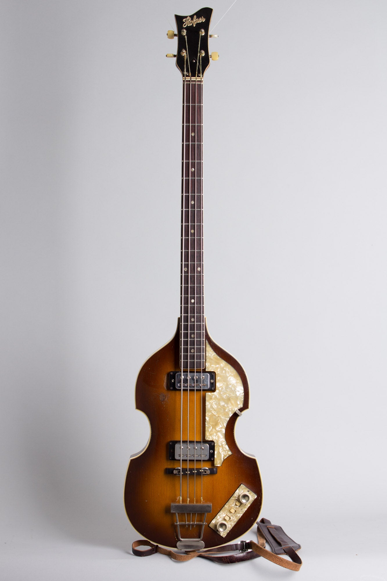 Hofner 500/1 Beatle Bass Hollow Body Electric Bass Guitar (1966)