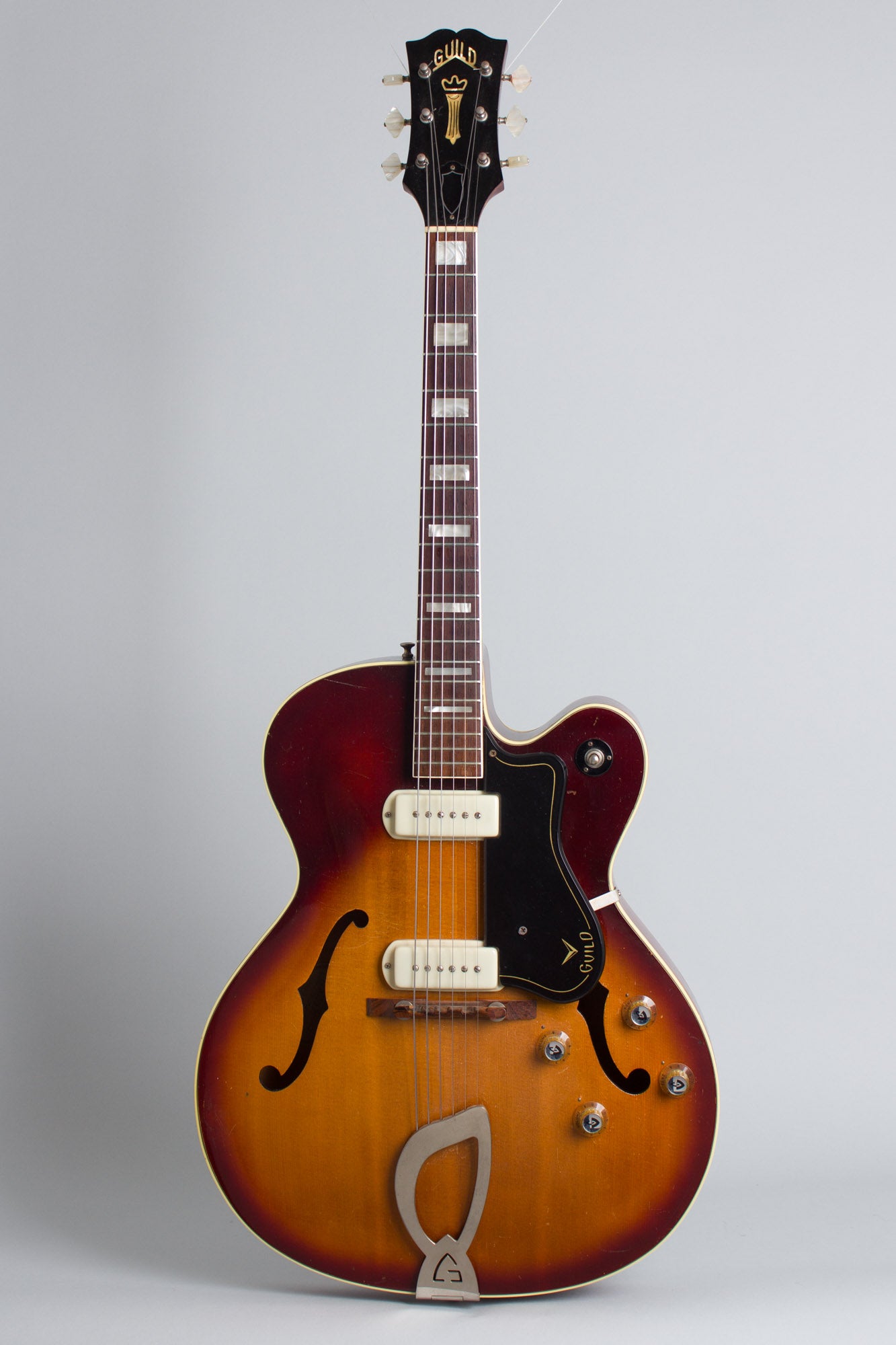 Guild X-175 Arch Top Hollow Body Electric Guitar (1961)