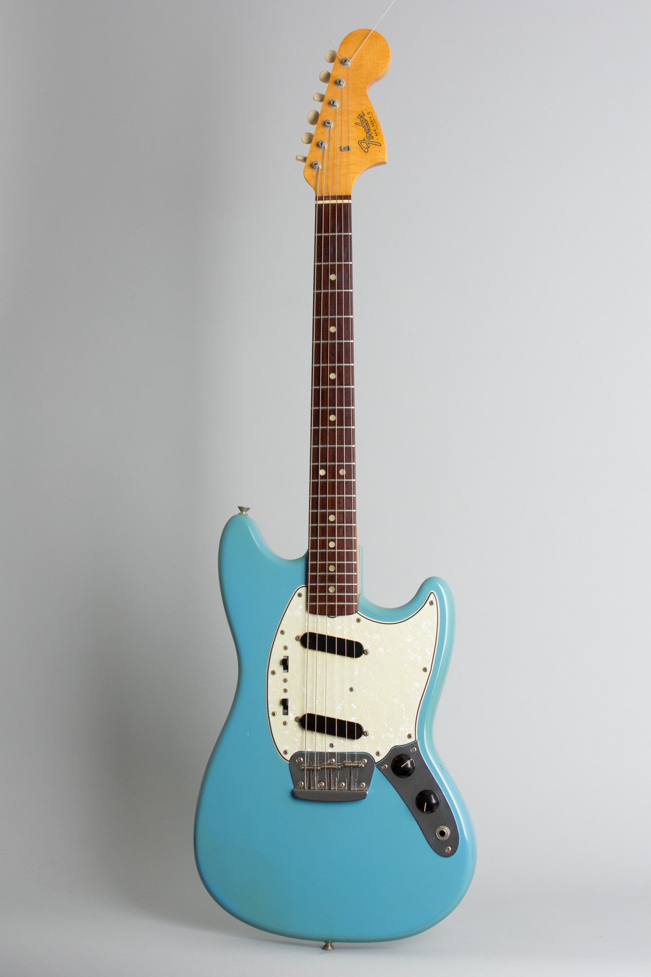 Fender Duo-Sonic II Solid Body Electric Guitar (1966)