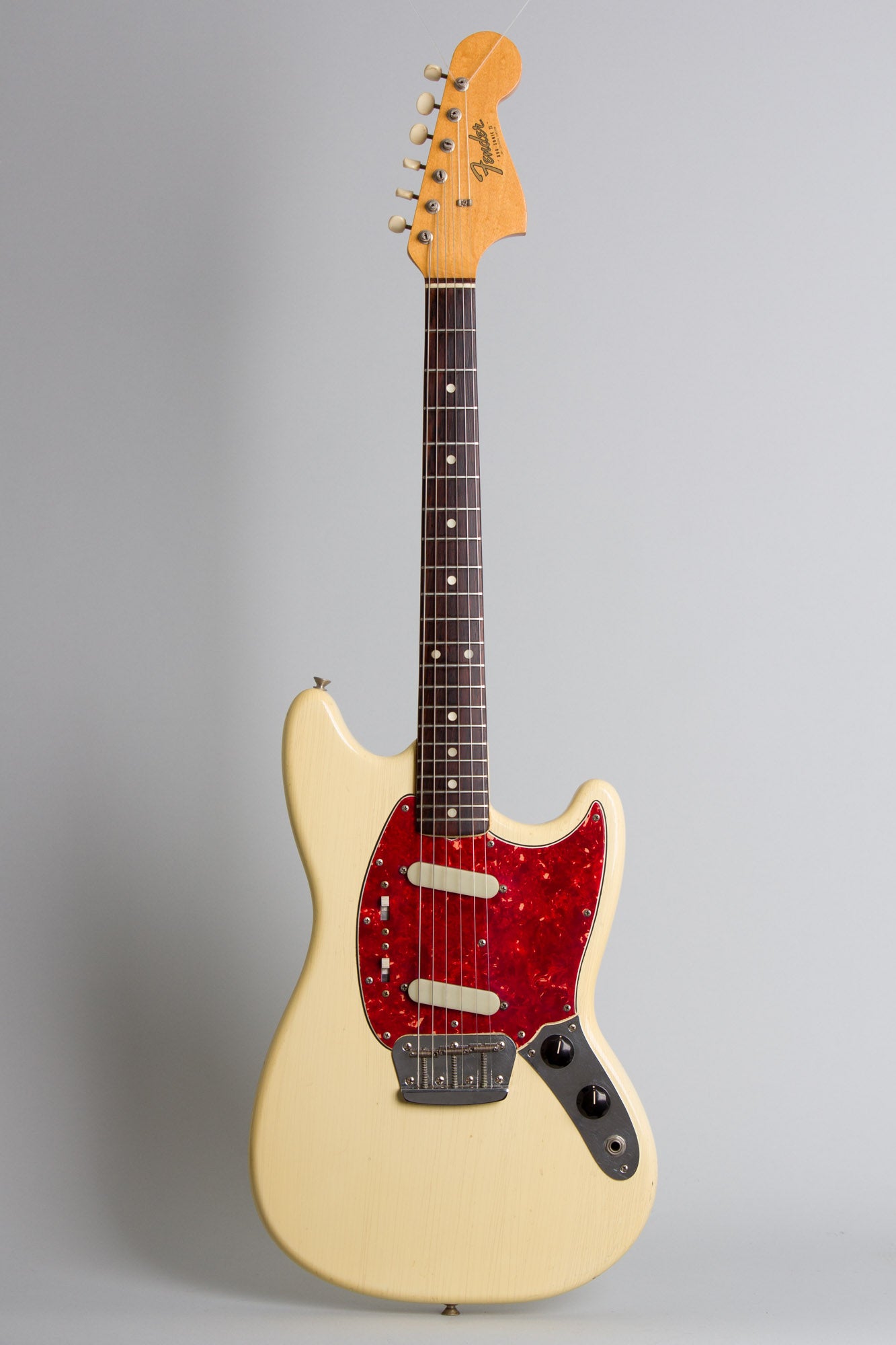 Fender Duo-Sonic II Solid Body Electric Guitar (1965)