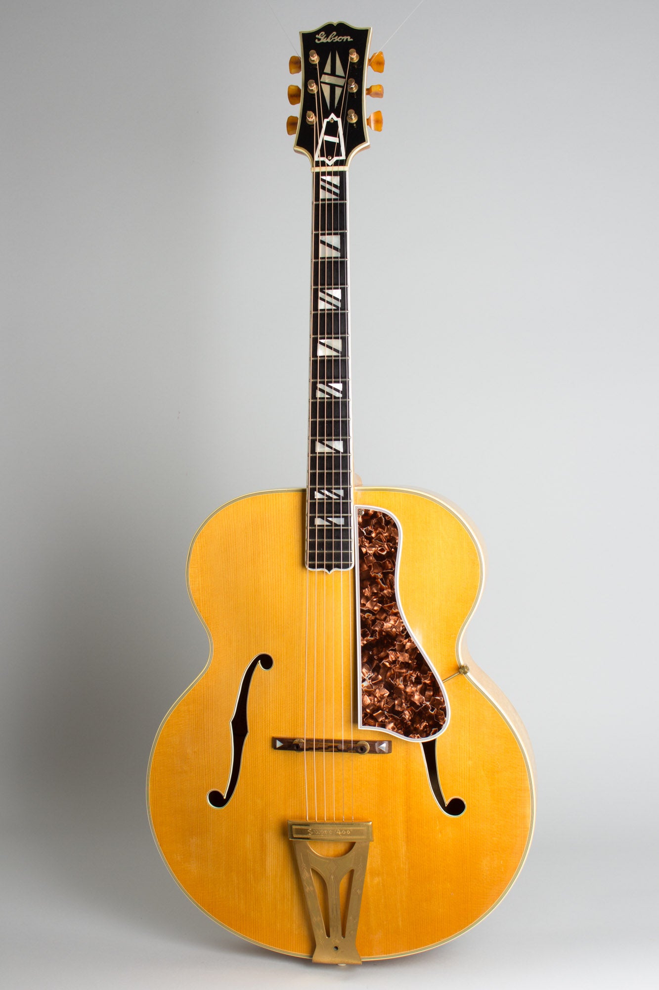 Gibson Super 400 Arch Top Acoustic Guitar (1940)