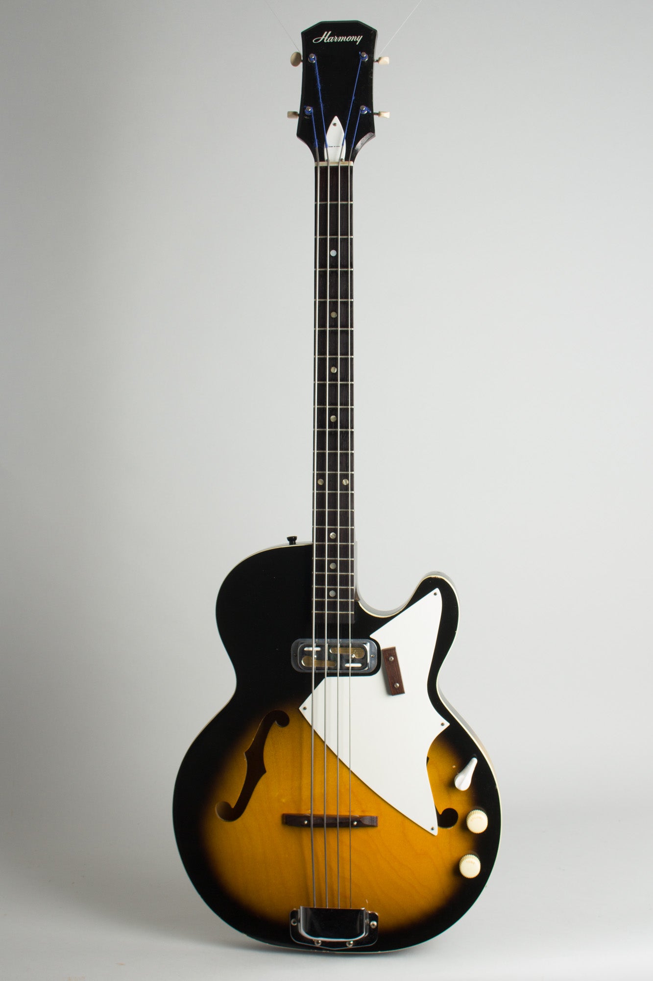 Harmony H-22 Electric Bass Guitar (1966)