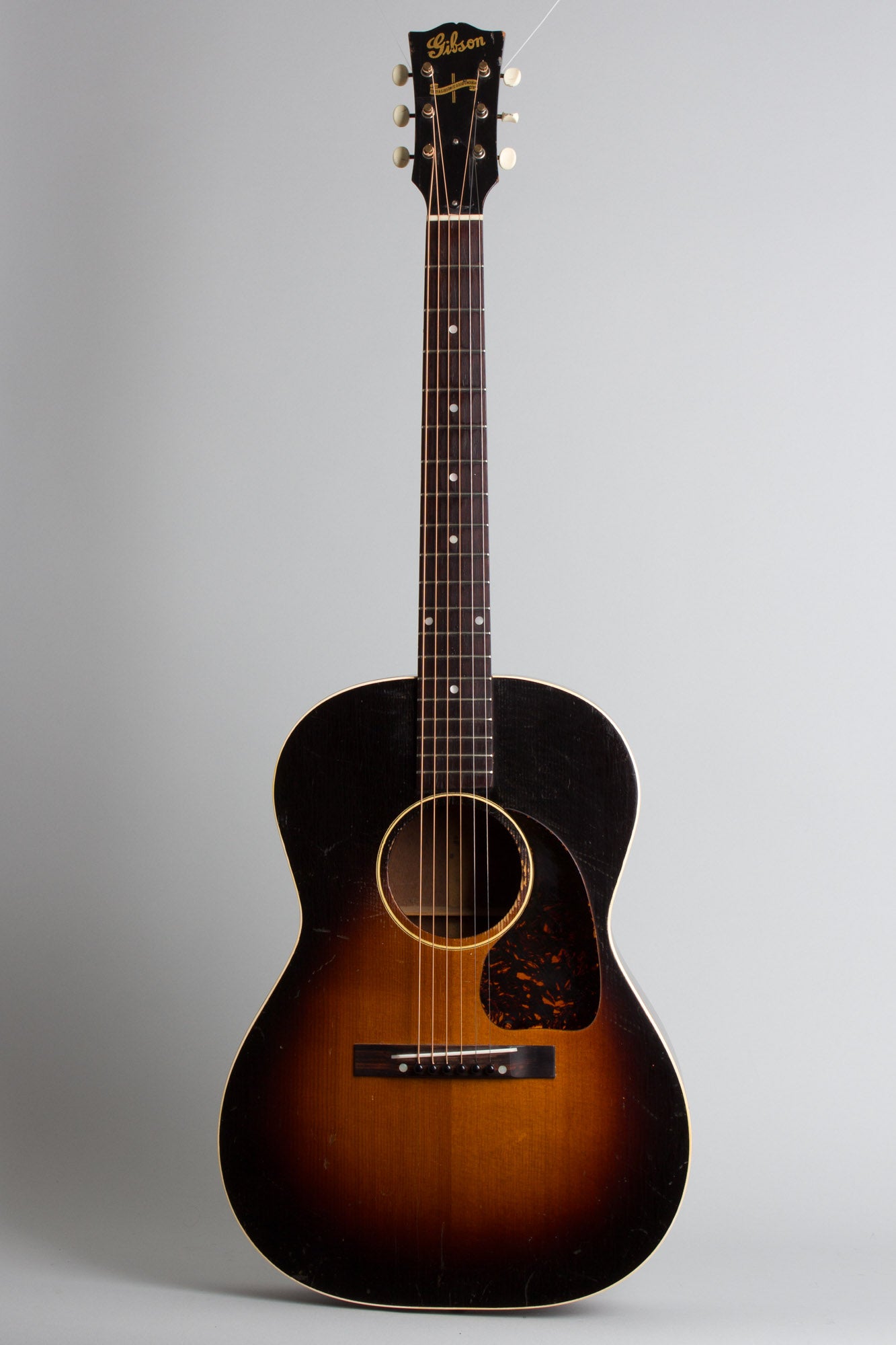 Gibson LG-2 Flat Top Acoustic Guitar (1944)