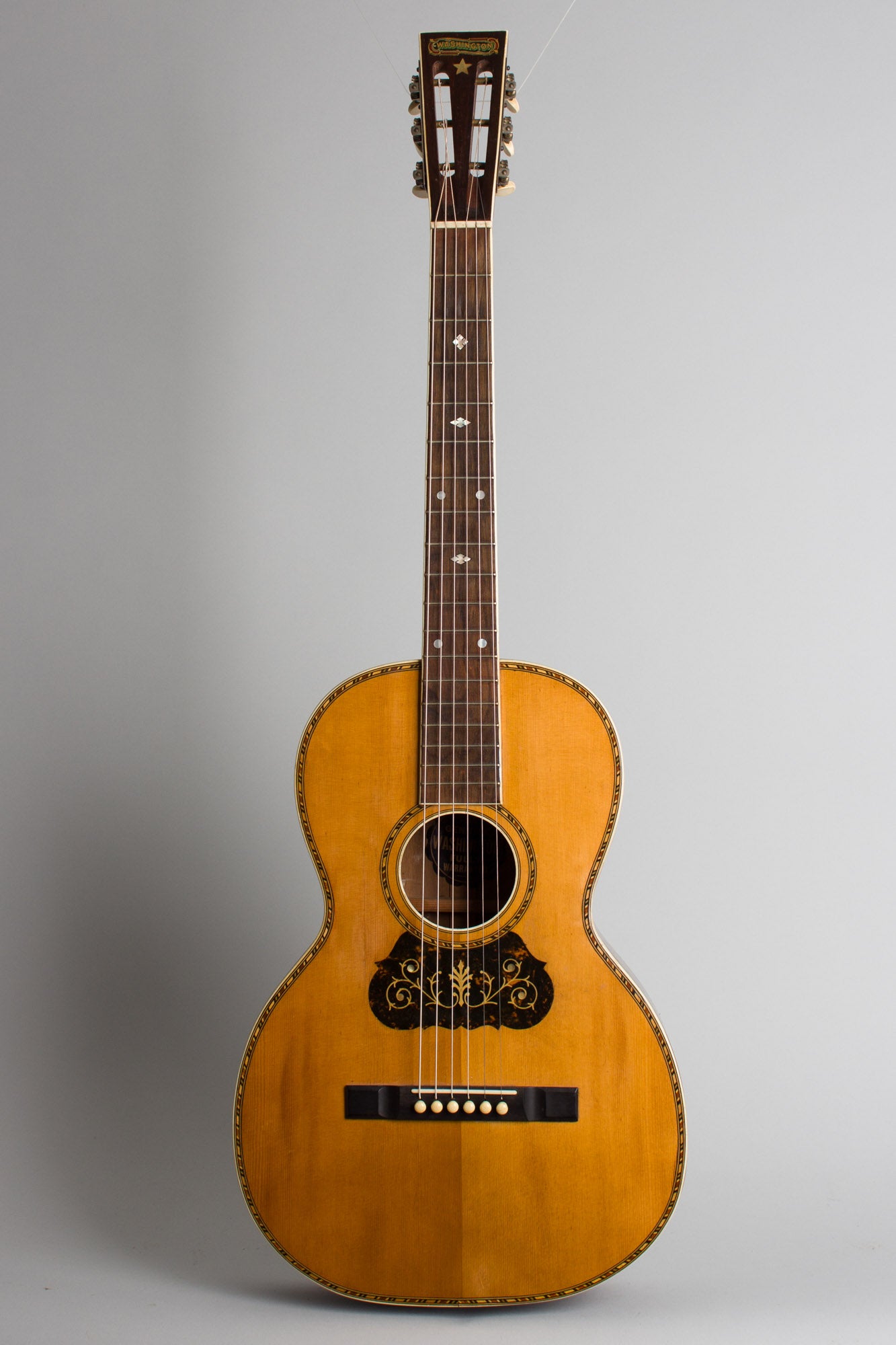 Washington Model B-330 Flat Top Acoustic Guitar (1925)