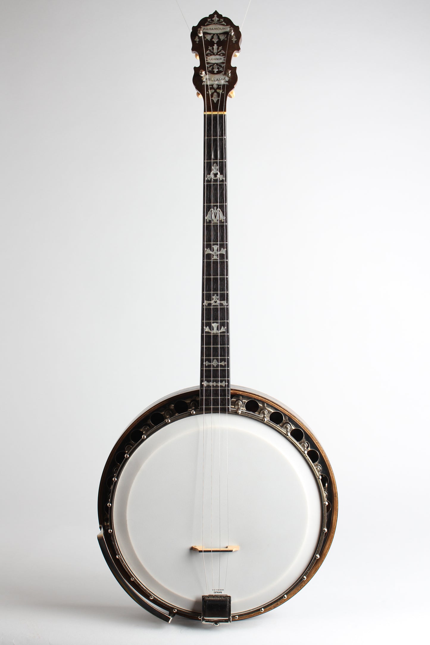 Paramount Leader Tenor Banjo (1924)