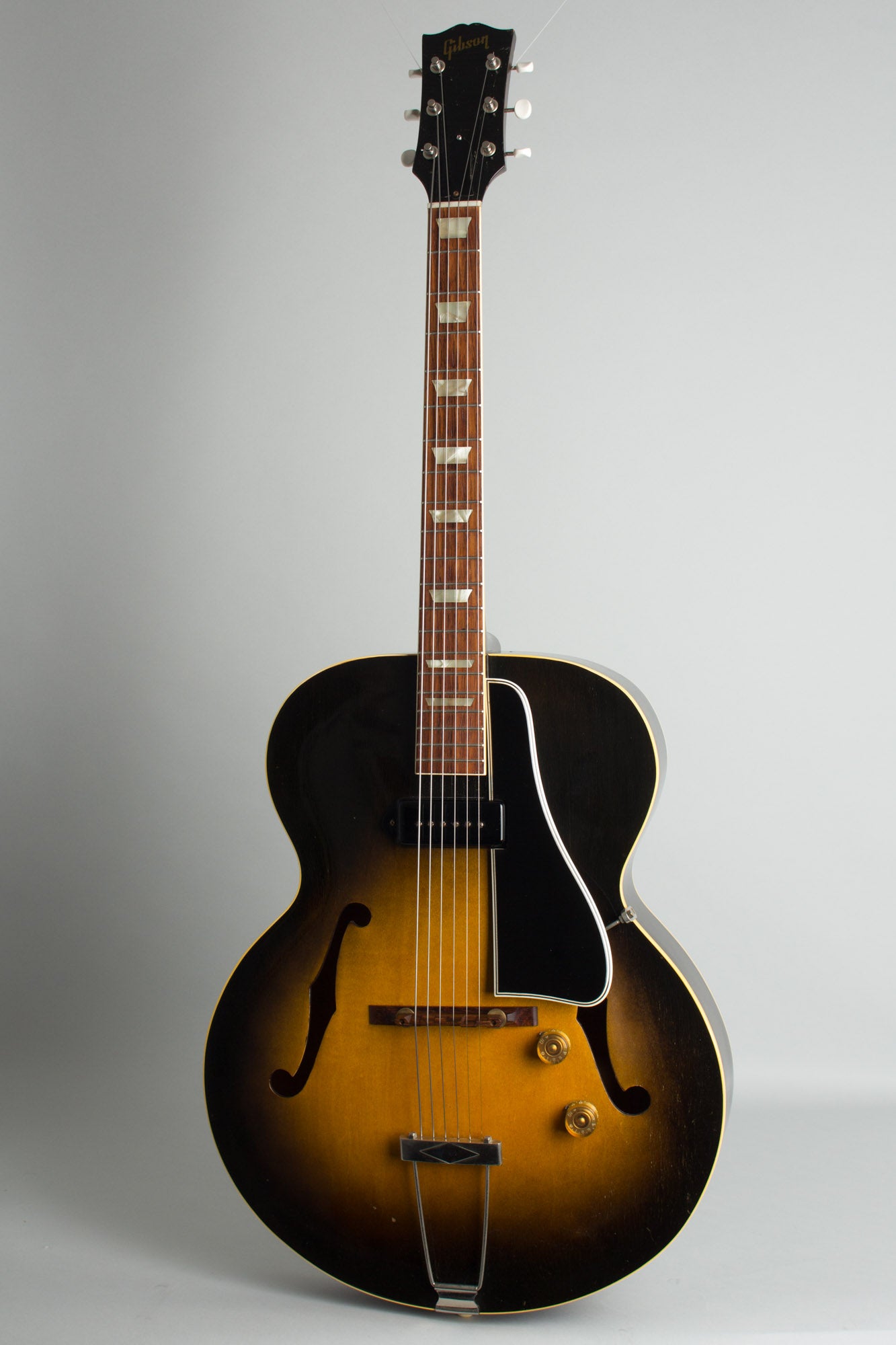 Gibson ES-150 Arch Top Hollow Body Electric Guitar (1952)