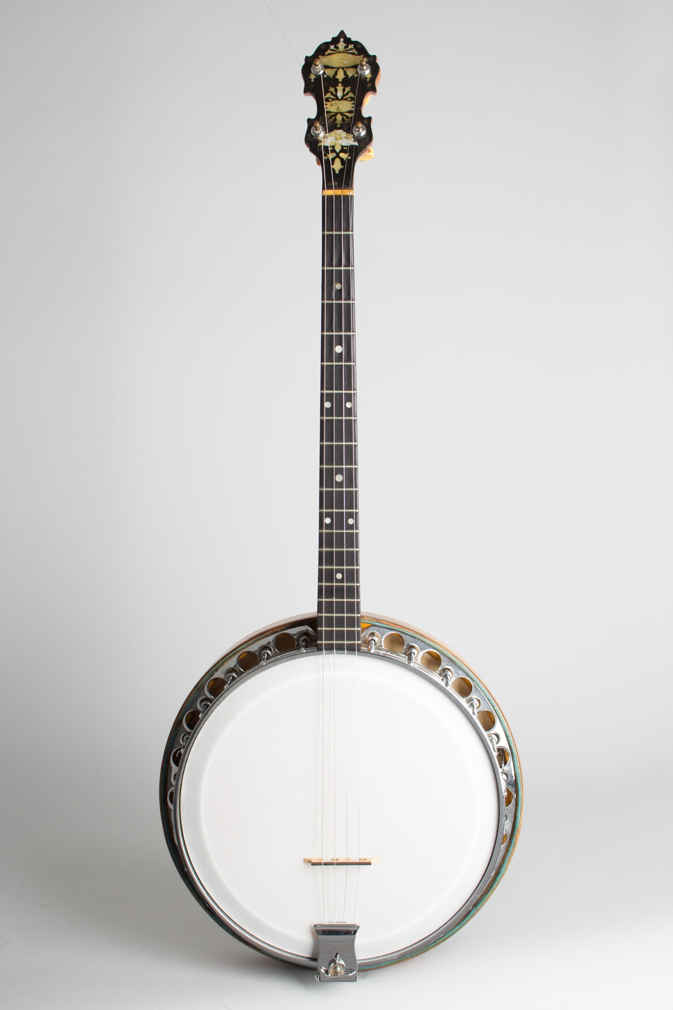 Paramount Style B Tenor Banjo (1921)