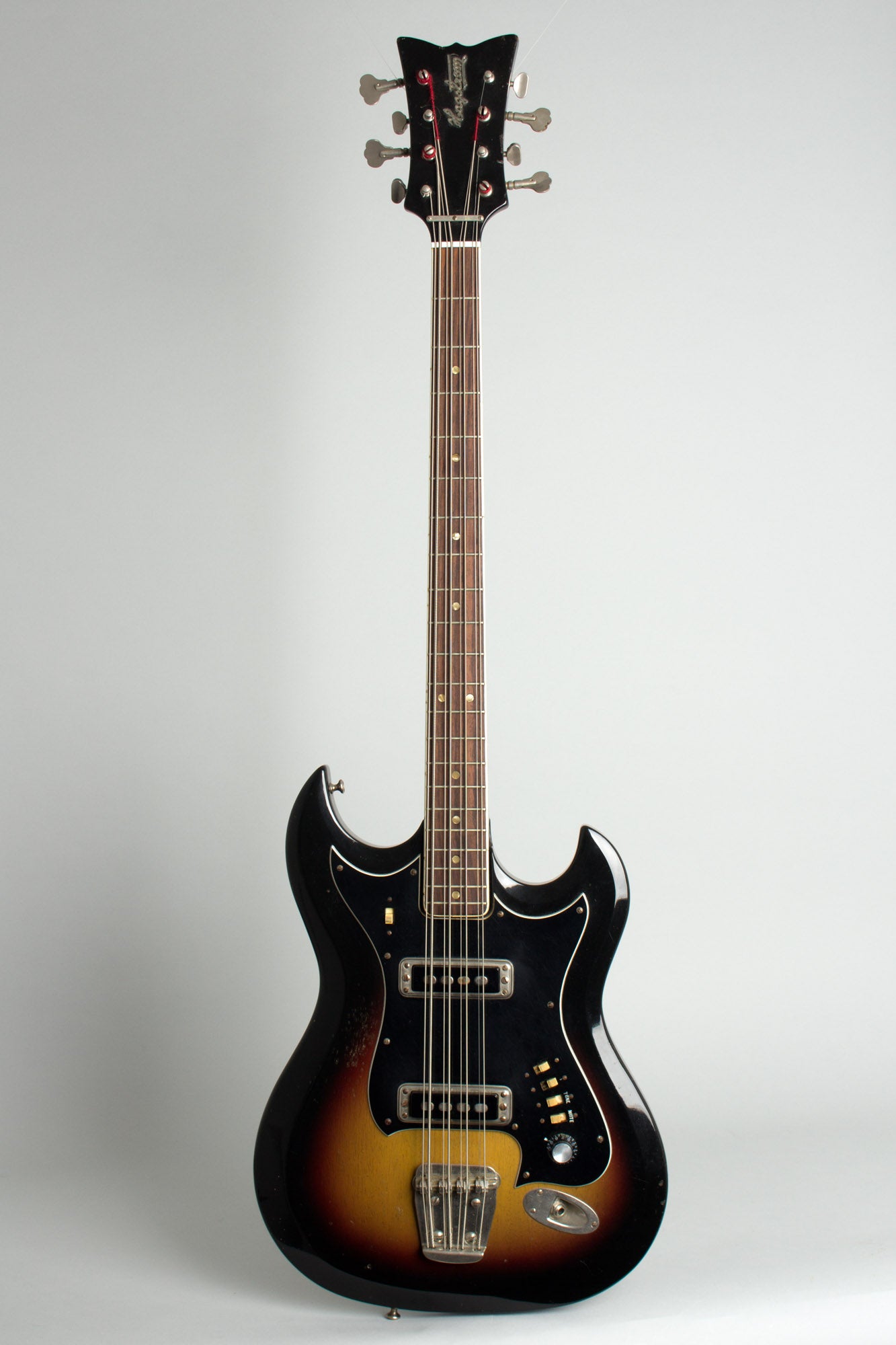 Hagstrom 8-String Bass H-8 Solid Body Electric Bass Guitar (1968)